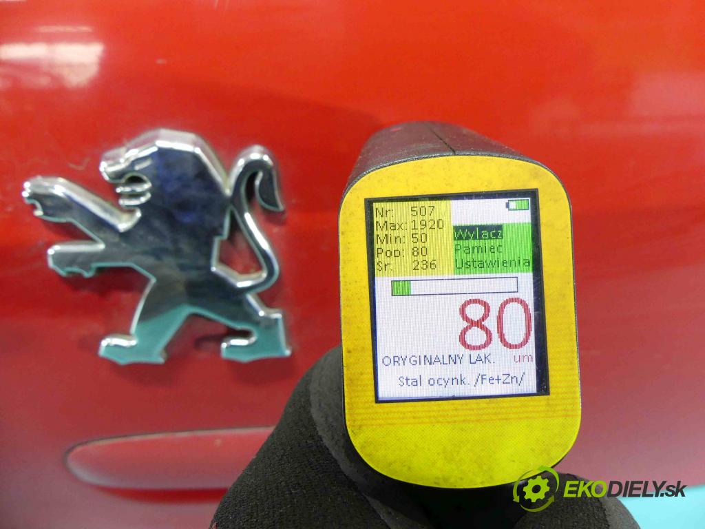 Peugeot 307 1.4 8V 75 hp manual 55 kW 1360 cm3 5- zadní kufrové dveře  (Zadní kapoty)