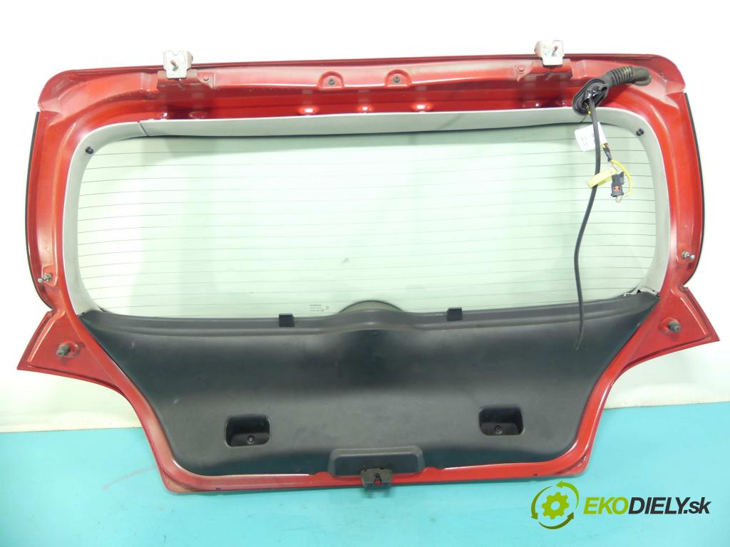 Peugeot 307 1.4 8V 75 hp manual 55 kW 1360 cm3 5- zadní kufrové dveře  (Zadní kapoty)