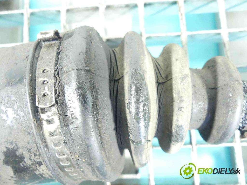 Toyota Avensis I T22 1997-2003 2.0 D4D 110 HP manual 81 kW 1995 cm3 5- poloos pravé  (Poloosy)