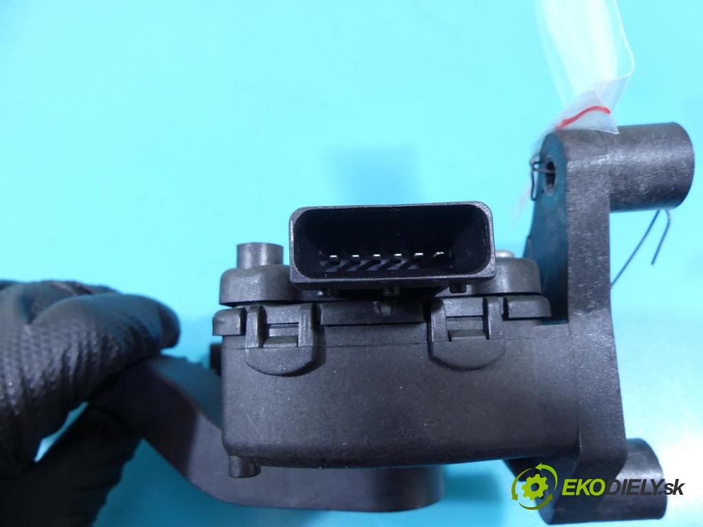 Opel Meriva A 2002-2010 1.7 cdti 101 HP manual 74 kW 1686 cm3 5- pedále 6PV008110-02 (Pedále)