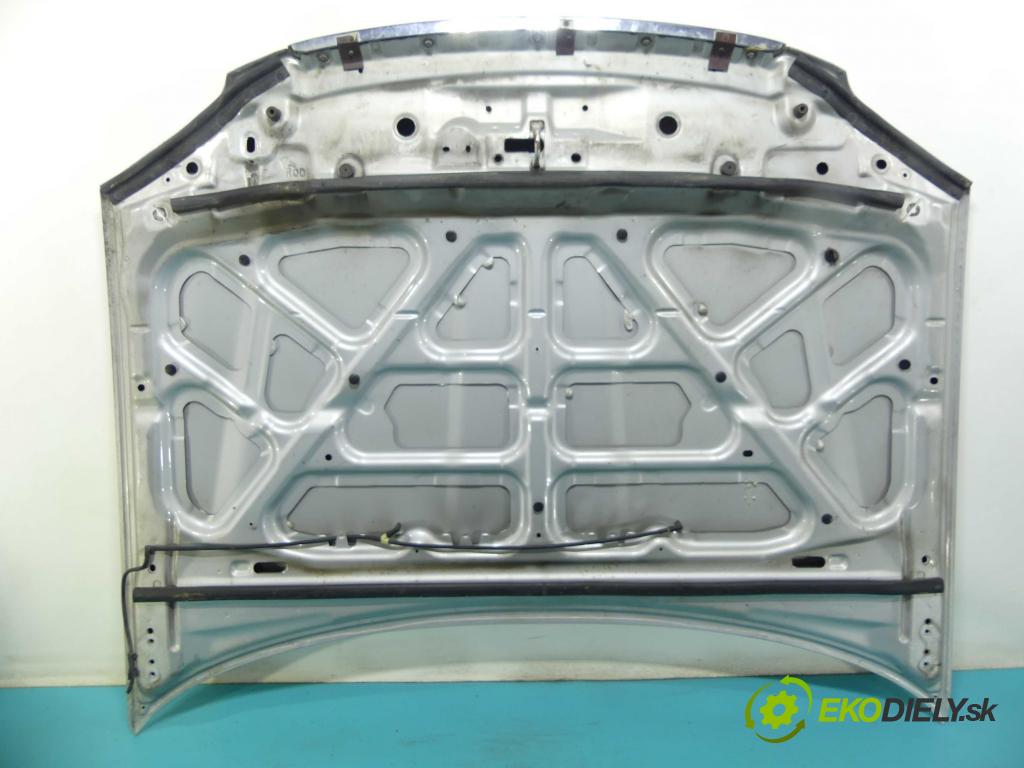 Mazda Tribute I 2000-2007 2.0 16V 124hp manual 91 kW 1989 cm3 5- kapota predná