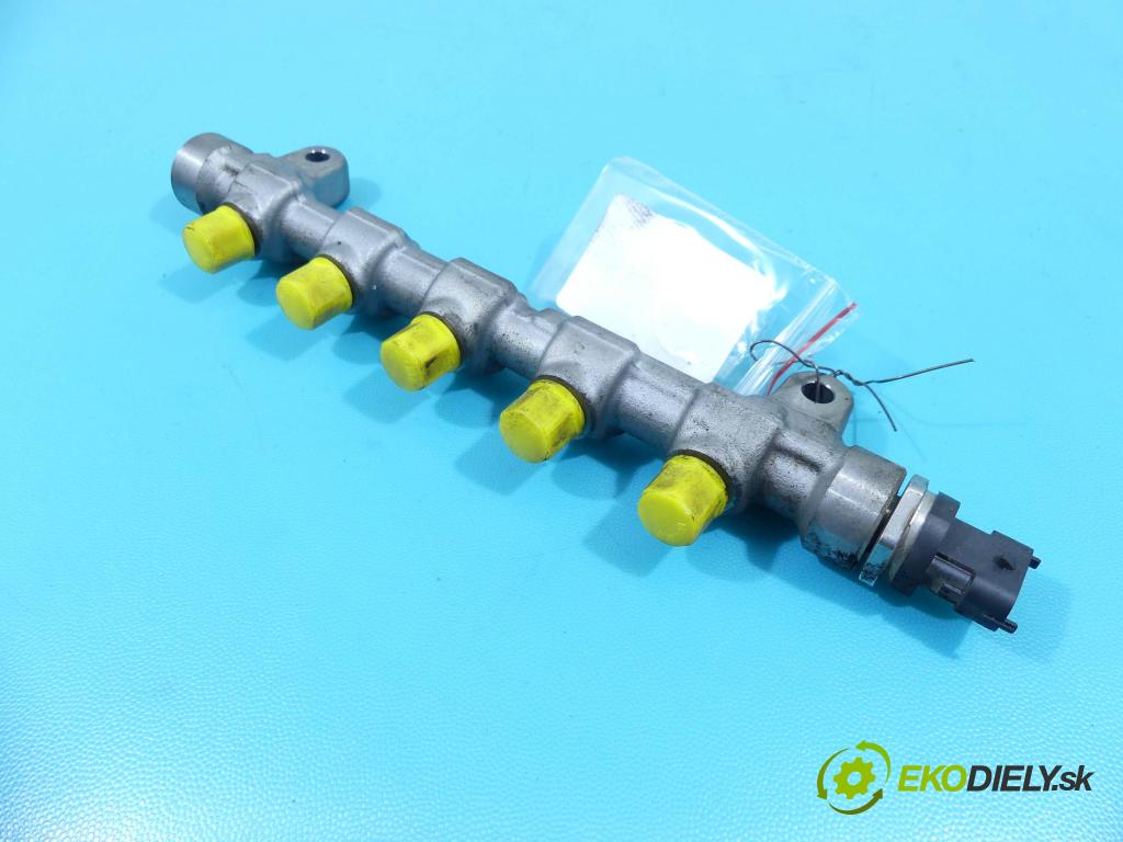 Hyundai I40 1.7 crdi 116 HP manual 85 kW 1685 cm3 4- lišta vstrekovacia 0445214181 (Vstrekovacie lišty)