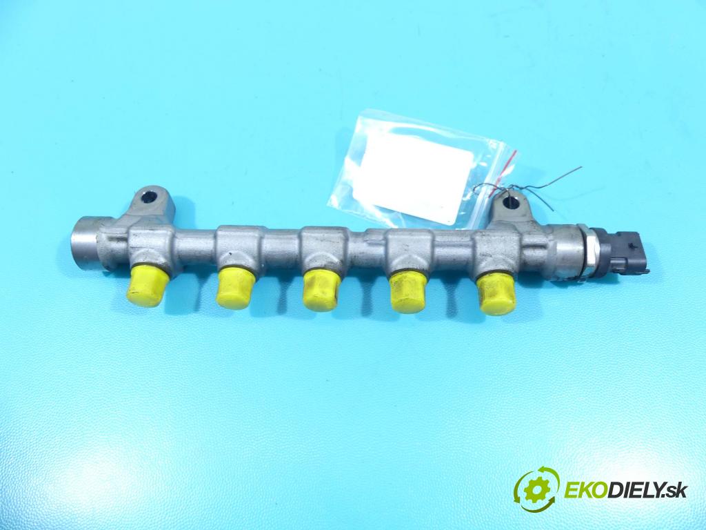 Hyundai I40 1.7 crdi 116 HP manual 85 kW 1685 cm3 4- lišta vstrekovacia 0445214181 (Vstrekovacie lišty)