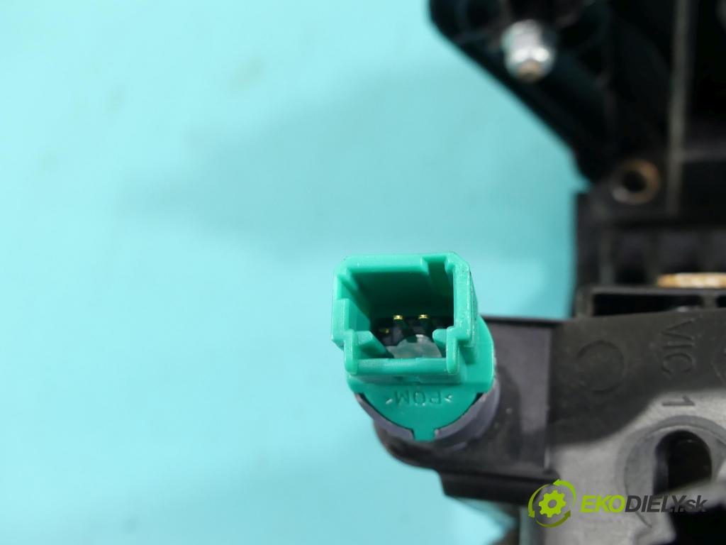 Opel Movano III 2010-2022 2.3 CDTI 163 HP manual 120 kW 2299 cm3 5- pedále 465105948R (Pedále)