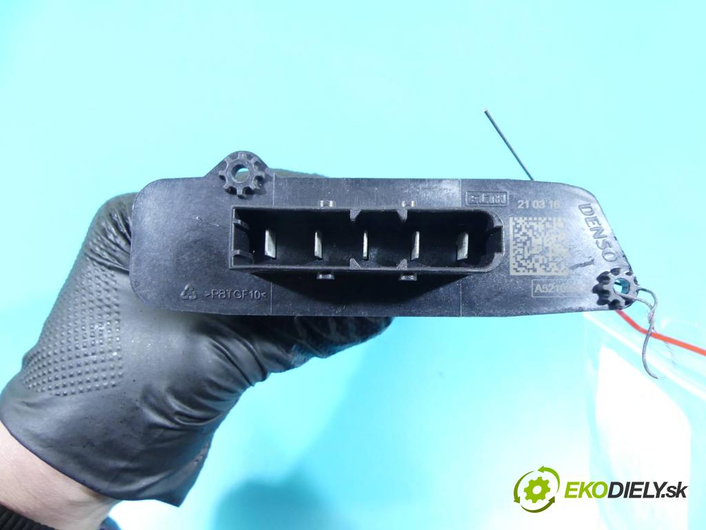 Opel Movano III 2010-2022 2.3 CDTI 163 hp manual 120 kW 2299 cm3 5- radiátor A52103200 (Radiátory topení)