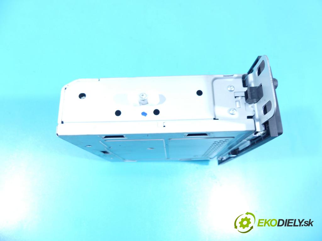 Opel Movano III 2010-2022 2.3 CDTI 163 HP manual 120 kW 2299 cm3 5- Radio originál 281152370R