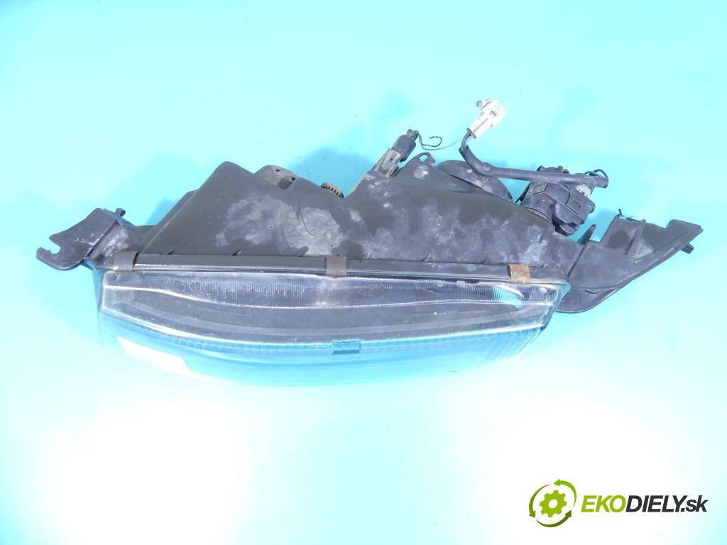 Mitsubishi Galant VIII 1993-2003 2.0 16v 136 HP manual 100 kW 1997 cm3 4- Reflektor: pravý  (Pravé)