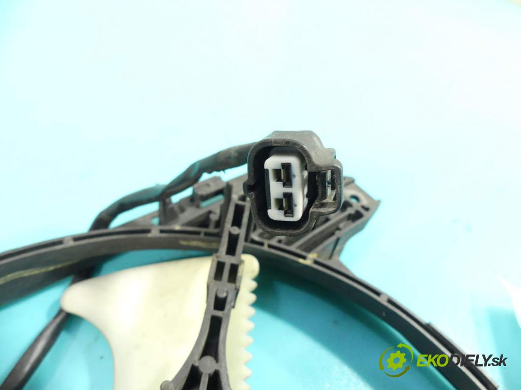 Mitsubishi Galant VIII 1993-2003 2.0 16v 136 HP manual 100 kW 1997 cm3 4- Ventilátor chladiča MR270403