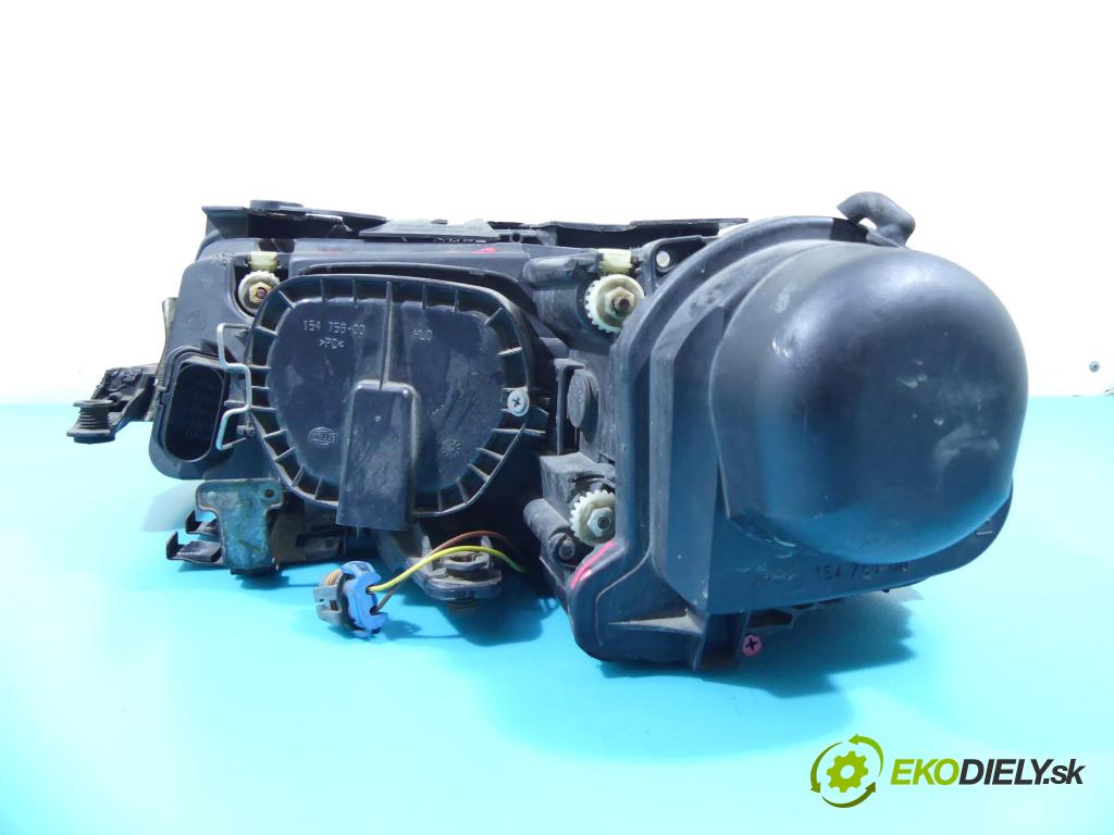 Vw Passat B5 1995-2005 2.8 V6 193 HP manual 142 kW 2771 cm3 5- Reflektor: pravý  (Pravé)