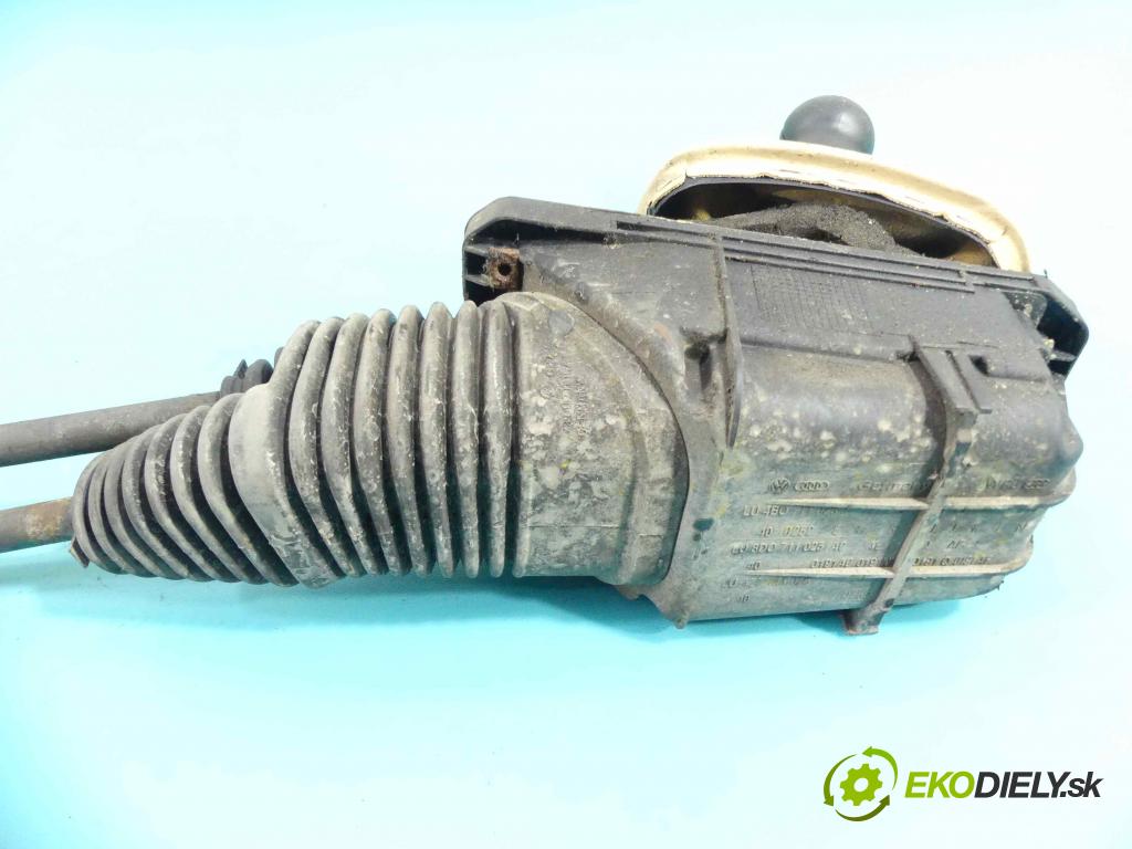 Vw Passat B5 1995-2005 2.8 V6 193 HP manual 142 kW 2771 cm3 5- Páka: Změny: stupeň,rýchlosť 4B0711025E (Rýchlostné páky / kulisy)