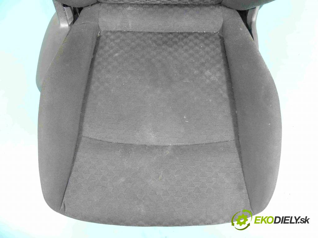 Ford Galaxy Mk2 2006-2015 1.8 tdci 125 HP manual 92 kW 1753 cm3 5- Sedačka pravý  (Sedačky, sedadlá)