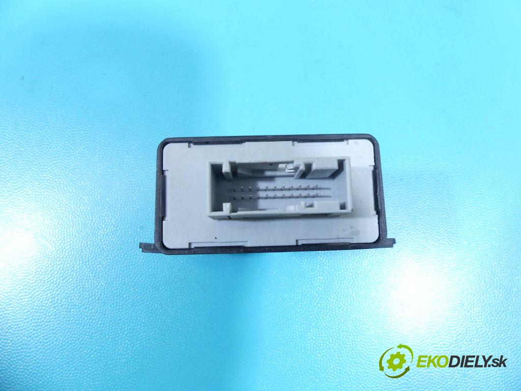 Audi A4 B7 2004-2008 3.0 tdi 232KM automatic 171 kW 2967 cm3 5- modul riadiaca jednotka 8P0907357F (Ostatné)