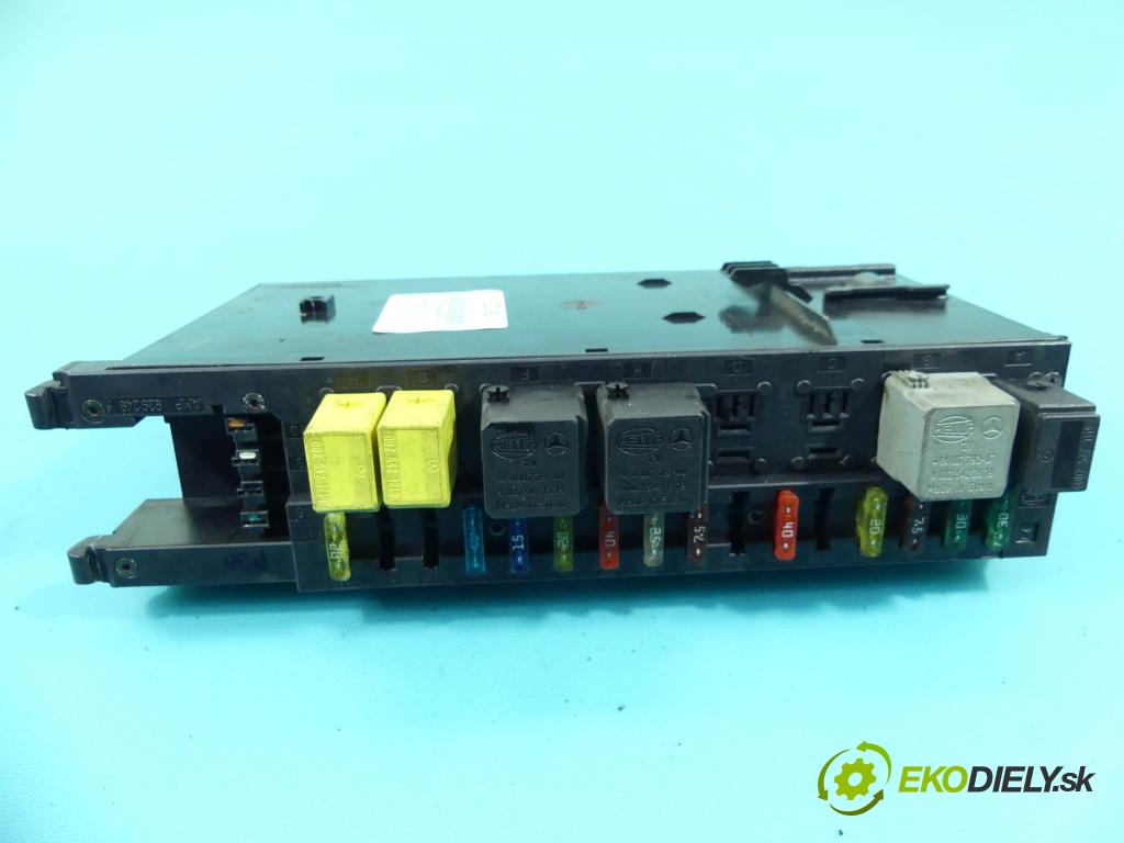 Mercedes E W211 2002-2009 4.0 cdi 260 hp automatic 191 kW 3996 cm3 4- skříňka pojistková 5DK008047-40 (Pojistkové skříňky)