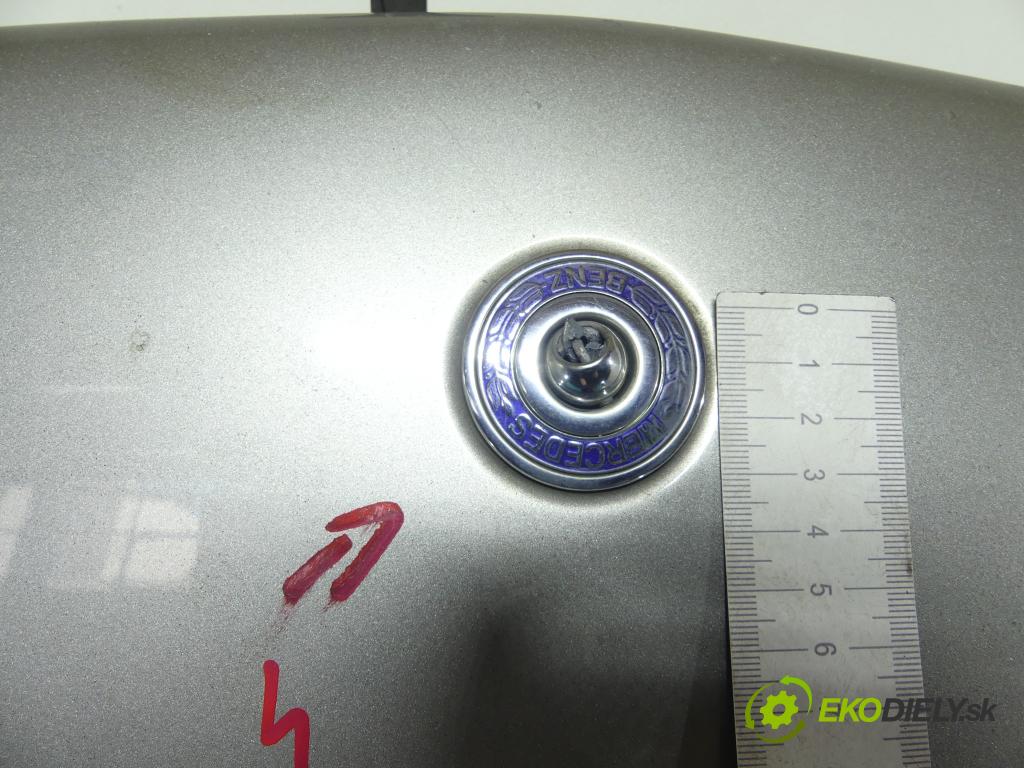 Mercedes E W211 2002-2009 4.0 cdi 260 HP automatic 191 kW 3996 cm3 4- kapota predná