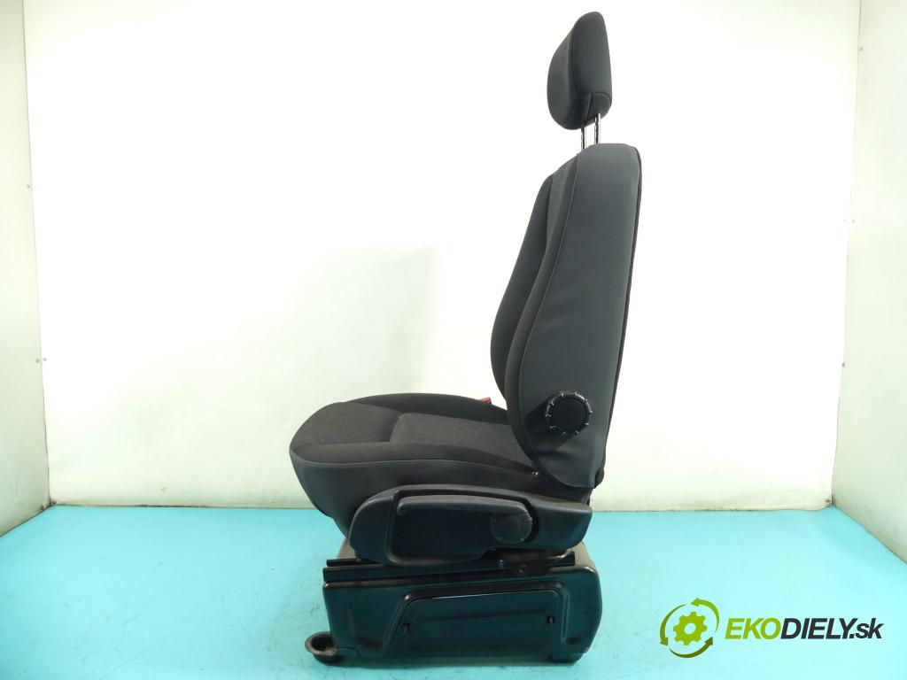 Opel Movano III 2010-2022 2.3 CDTI 163 HP manual 120 kW 2299 cm3 5- Sedačka ľavý  (Sedačky, sedadlá)