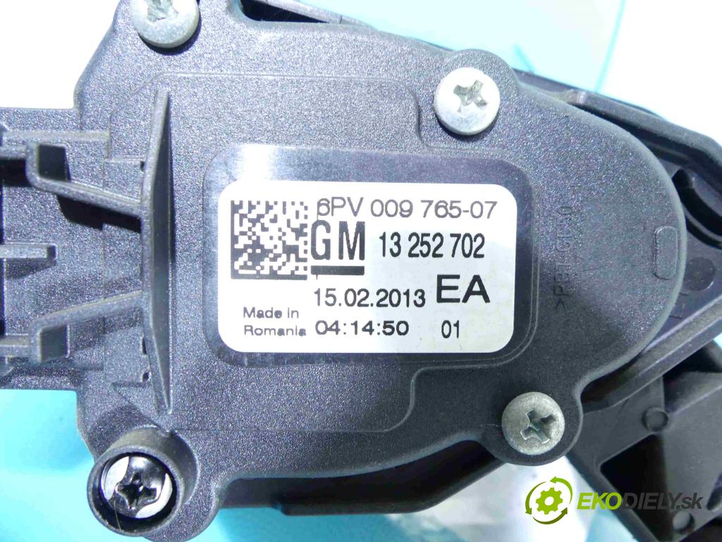 Opel Astra IV 2009-2015 1.7 cdti 131 HP manual 96 kW 1686 cm3 5- pedále 13252702 (Pedále)