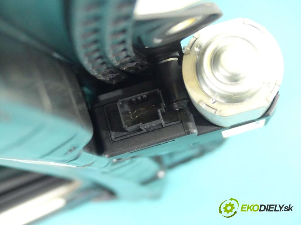 Bmw 1 F20 2011-2019 2.0d 116 hp manual 85 kW 1995 cm3 5- Střešní okno: 7249799 (Okna karoserie)