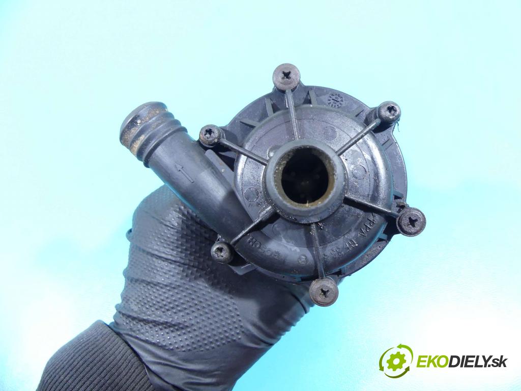 Mercedes E W211 2002-2009 4.0 cdi 260 HP automatic 191 kW 3996 cm3 4- čerpadlo voda: A0005504883 (Vodné pumpy)