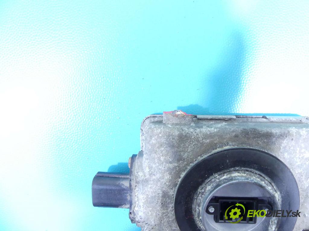 Honda Fr-v 2.0 16V 150 HP manual 110 kW 1998 cm3 5- střídač: xenon (Riadiace jednotky xenónu)