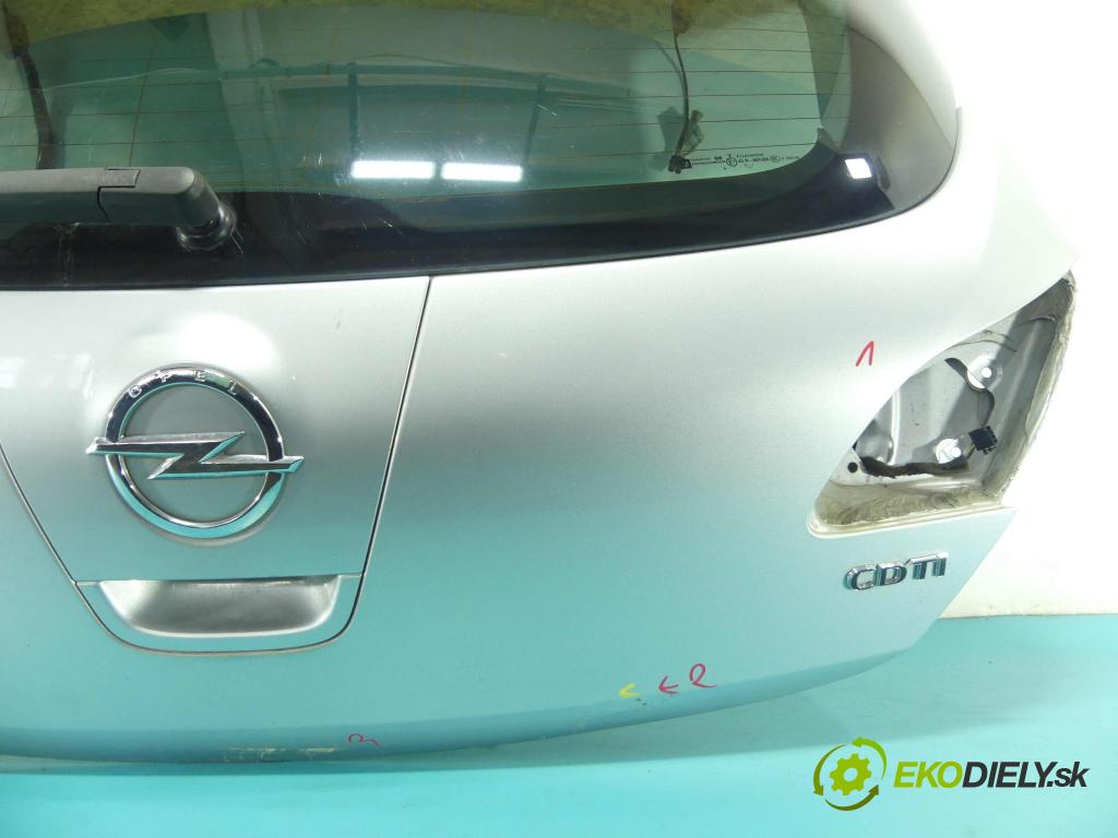 Opel Astra IV 2009-2015 1.7 cdti 131 HP manual 96 kW 1686 cm3 5- zadna kufor  (Zadné kapoty)
