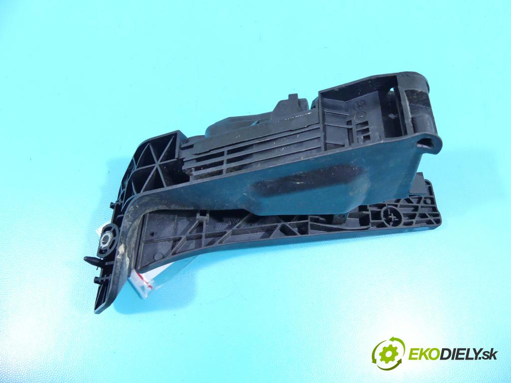 Bmw 1 F20 2011-2019 2.0d 116 HP manual 85 kW 1995 cm3 5- pedále 6853176 (Pedále)