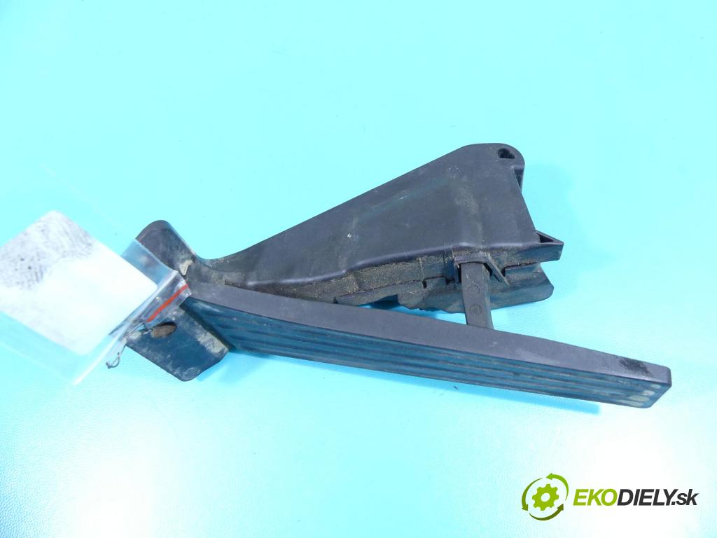 Bmw 1 F20 2011-2019 2.0d 116 HP manual 85 kW 1995 cm3 5- pedále 6853176 (Pedále)