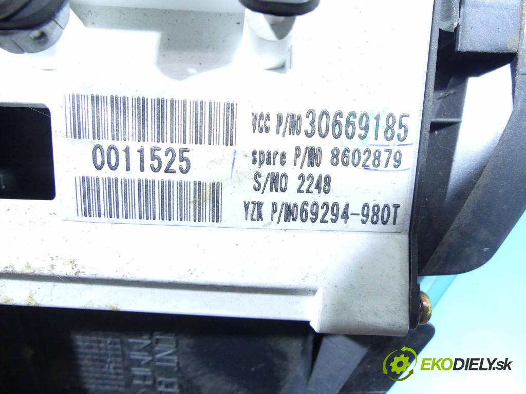 Volvo V50 2.0d 136 HP manual 100 kW 1997 cm3 5- prístrojovka/ budíky 30669185 (Prístrojové dosky, displeje)