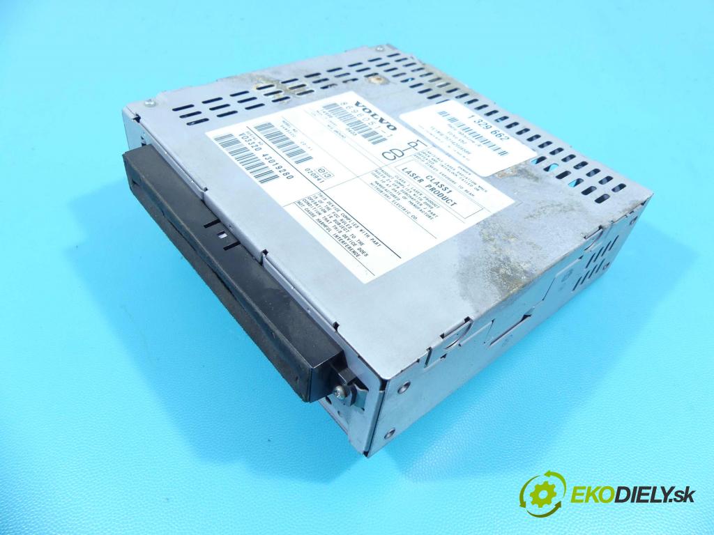 Volvo V50 2.0d 136 HP manual 100 kW 1997 cm3 5- Radio originál 8696051-1