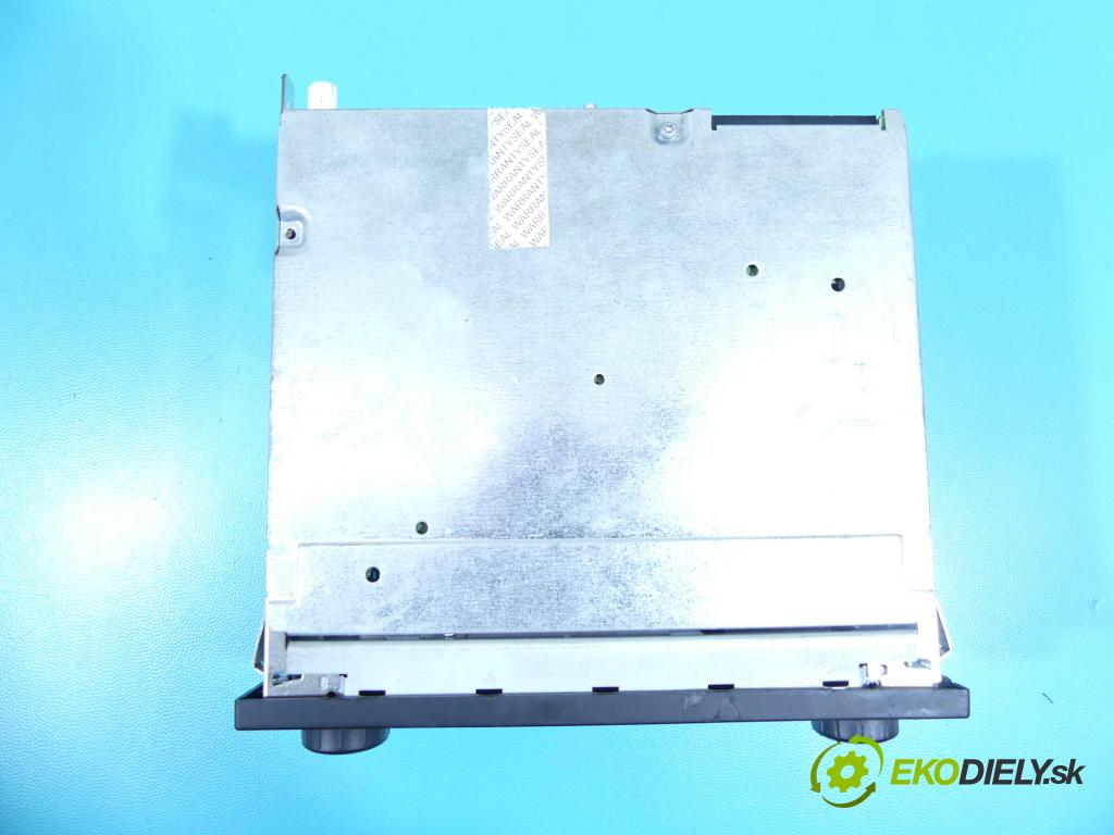 Vw Fox 1.2 6V 54 HP manual 40 kW 1198 cm3 3- Radio originál