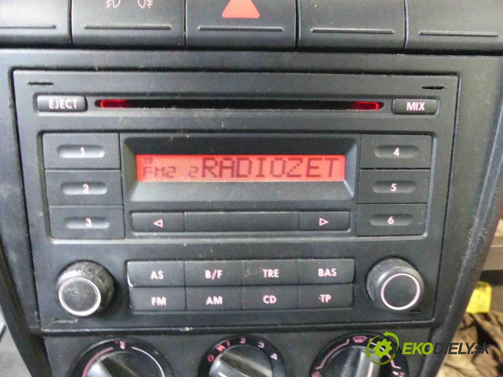 Vw Fox 1.2 6V 54 HP manual 40 kW 1198 cm3 3- Radio originál 