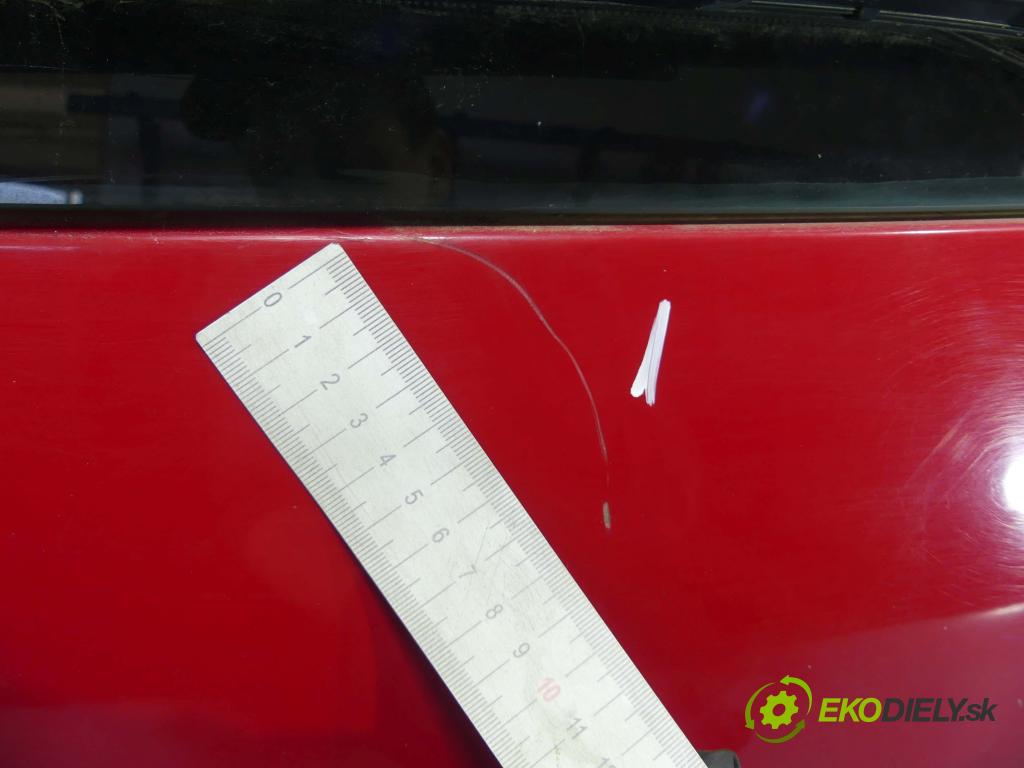 Vw Fox 1.2 6V 54 hp manual 40 kW 1198 cm3 3- zadní kufrové dveře  (Zadní kapoty)