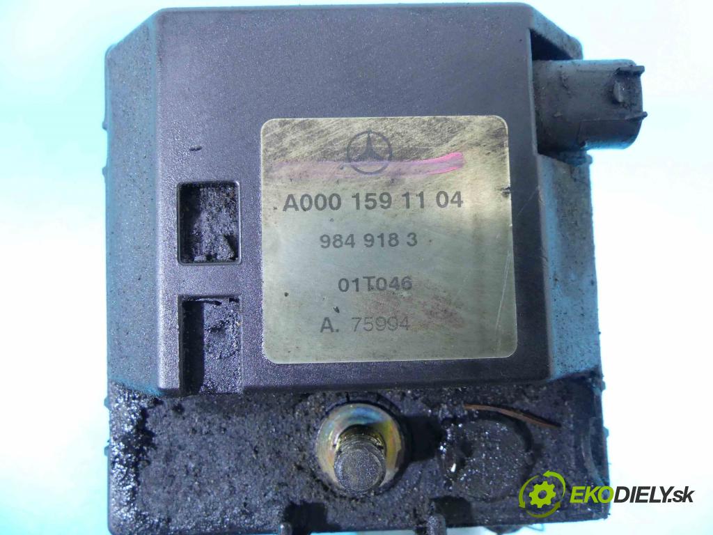 Mercedes E W211 2002-2009 4.0 cdi 260 hp automatic 191 kW 3996 cm3 4- Ohřívač: vody A0001591104 (Ohřívání, ventilace)