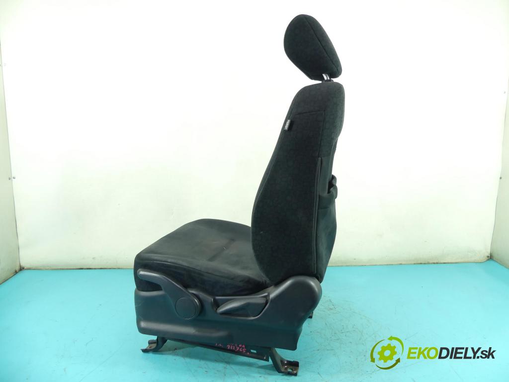 Honda Fr-v 2.0 16V 150 HP manual 110 kW 1998 cm3 5- Sedačka ľavý  (Sedačky, sedadlá)