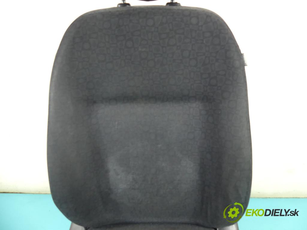 Honda Fr-v 2.0 16V 150 HP manual 110 kW 1998 cm3 5- Sedačka ľavý  (Sedačky, sedadlá)