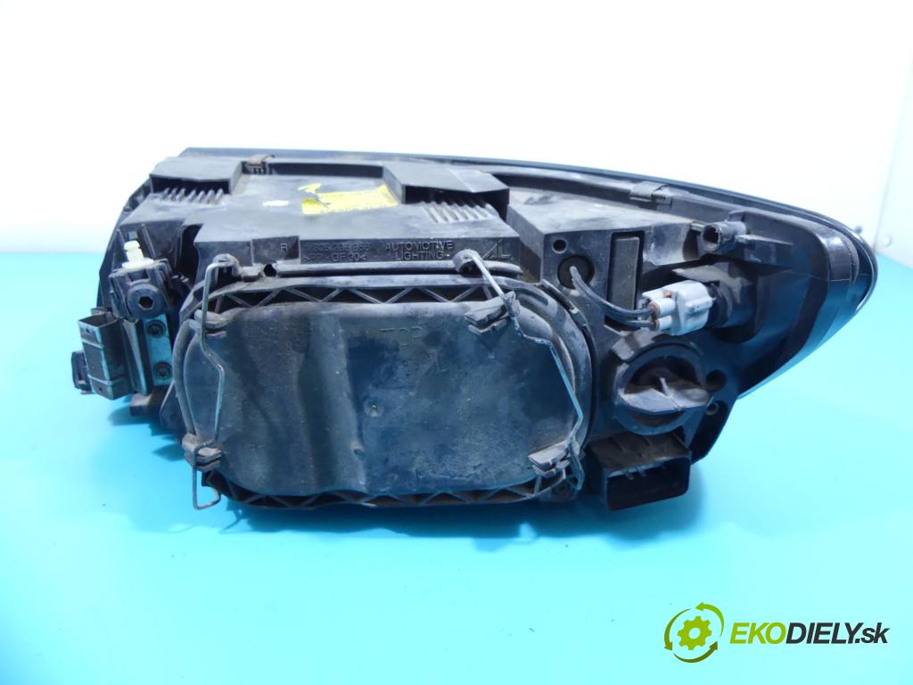 Volvo V50 2.0d 136 HP manual 100 kW 1997 cm3 5- Reflektor: pravý 30678913 (Pravé)