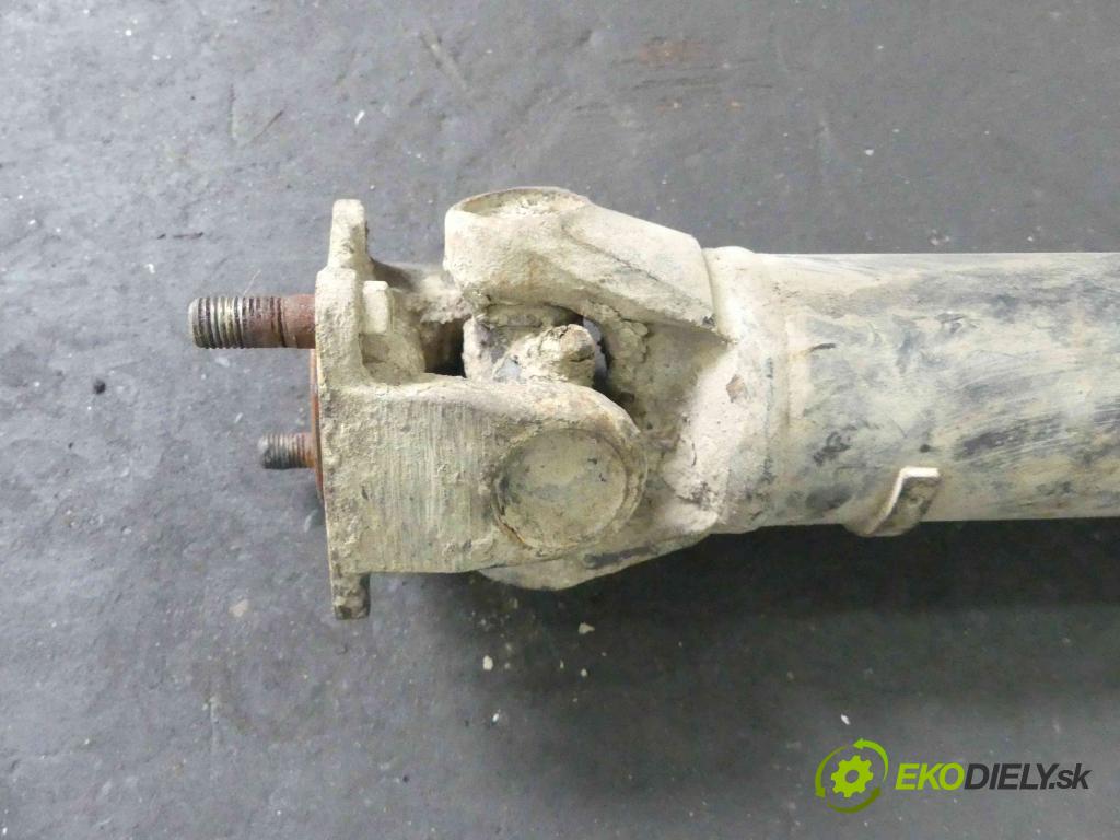 Nissan Terrano II 1992-2006 2.4 116 HP manual 85 kW 2389 cm3 5- Hřídel:  (Kardaňové hriadele)