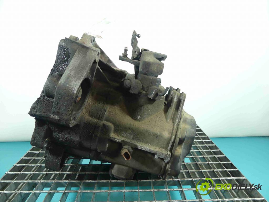 Vw Fox 1.2 6V 54 HP manual 40 kW 1198 cm3 3- prevodovka stupeň,rýchlosť manual HUY