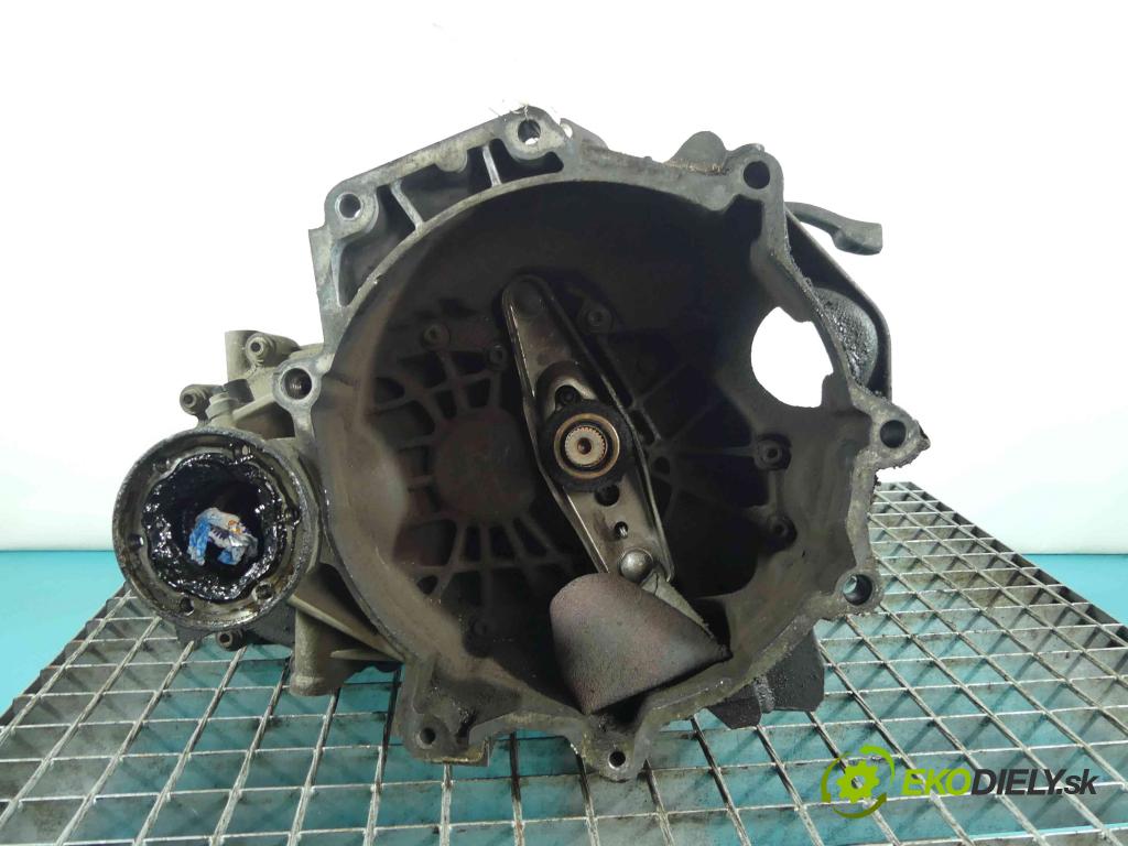 Vw Fox 1.2 6V 54 HP manual 40 kW 1198 cm3 3- prevodovka stupeň,rýchlosť manual HUY