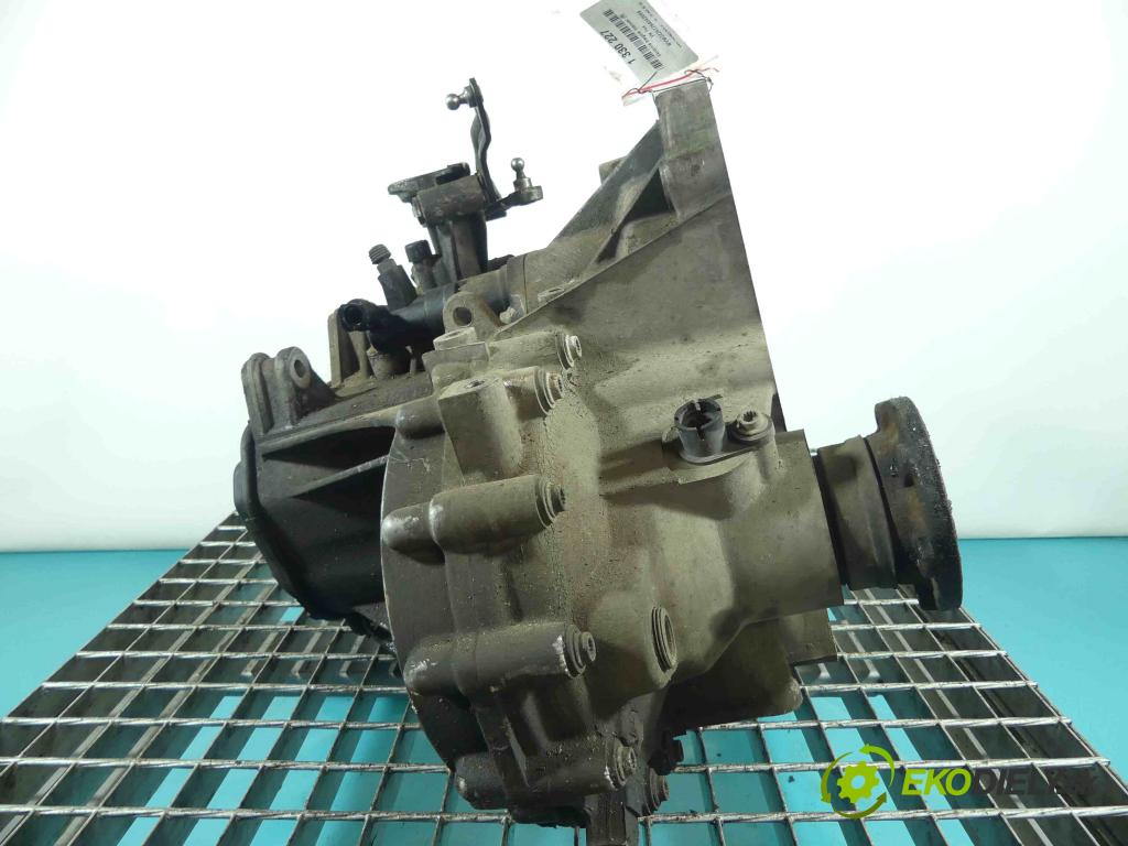 Vw Fox 1.2 6V 54 HP manual 40 kW 1198 cm3 3- prevodovka stupeň,rýchlosť manual HUY
