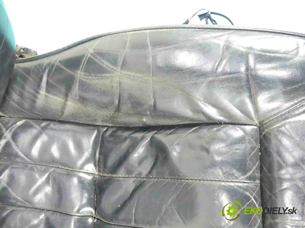 Audi A8 D2 1994-2002 4.2 V8 299KM automatic 220 kW 4172 cm3 4- Sedačka ľavý  (Sedačky, sedadlá)