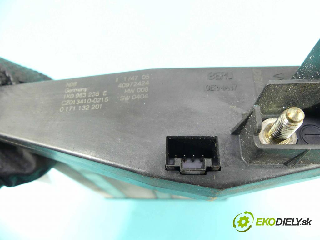 Vw Passat B6 2005-2010 2.0 tdi 140 hp manual 103 kW 1968 cm3 4- radiátor 1K0963235E (Radiátory topení)