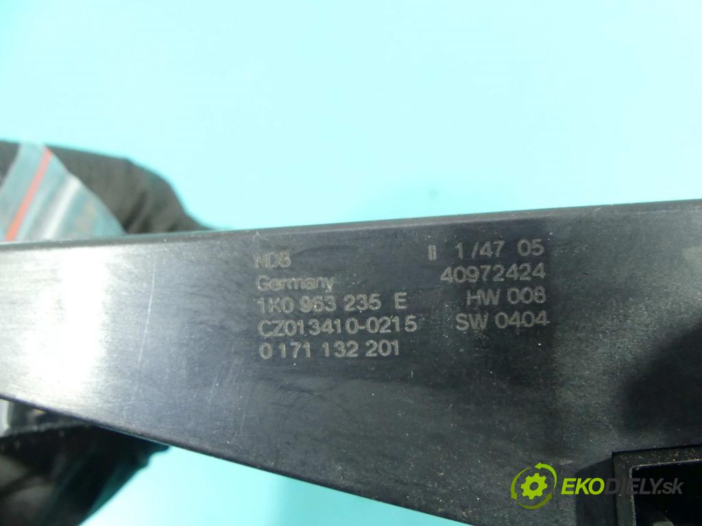 Vw Passat B6 2005-2010 2.0 tdi 140 hp manual 103 kW 1968 cm3 4- radiátor 1K0963235E (Radiátory topení)