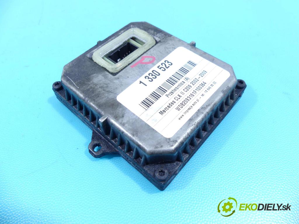 Mercedes CLK II C209 2002-2009 2.7 CDI 170 HP automatic 125 kW 2685 cm3 2- střídač: xenon 1307329072 (Riadiace jednotky xenónu)