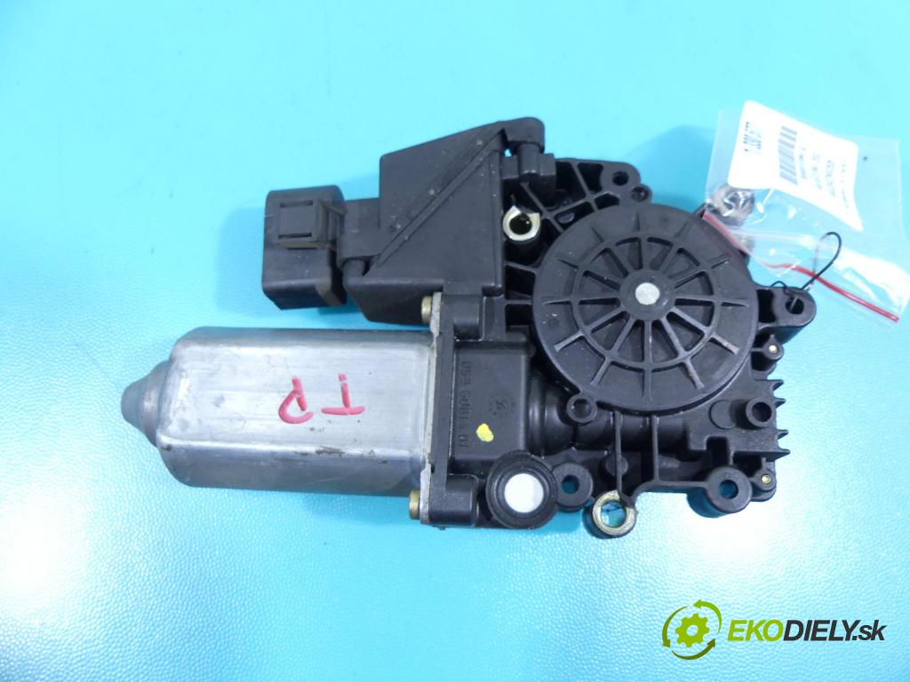 Audi A8 D2 1994-2002 4.2 V8 299KM automatic 220 kW 4172 cm3 4- mechanismus stahování zadní pravý 119023-101