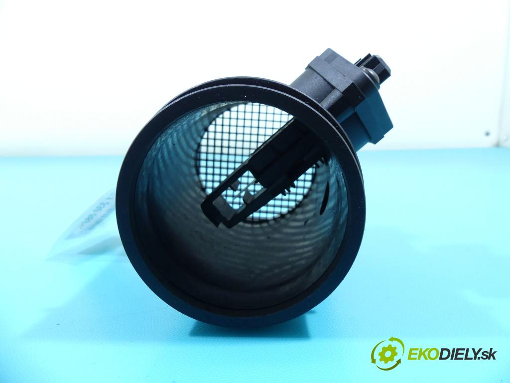 Audi A8 D2 1994-2002 4.2 V8 299KM automatic 220 kW 4172 cm3 4- průtokoměr: 0280217804 (Váhy vzduchu)