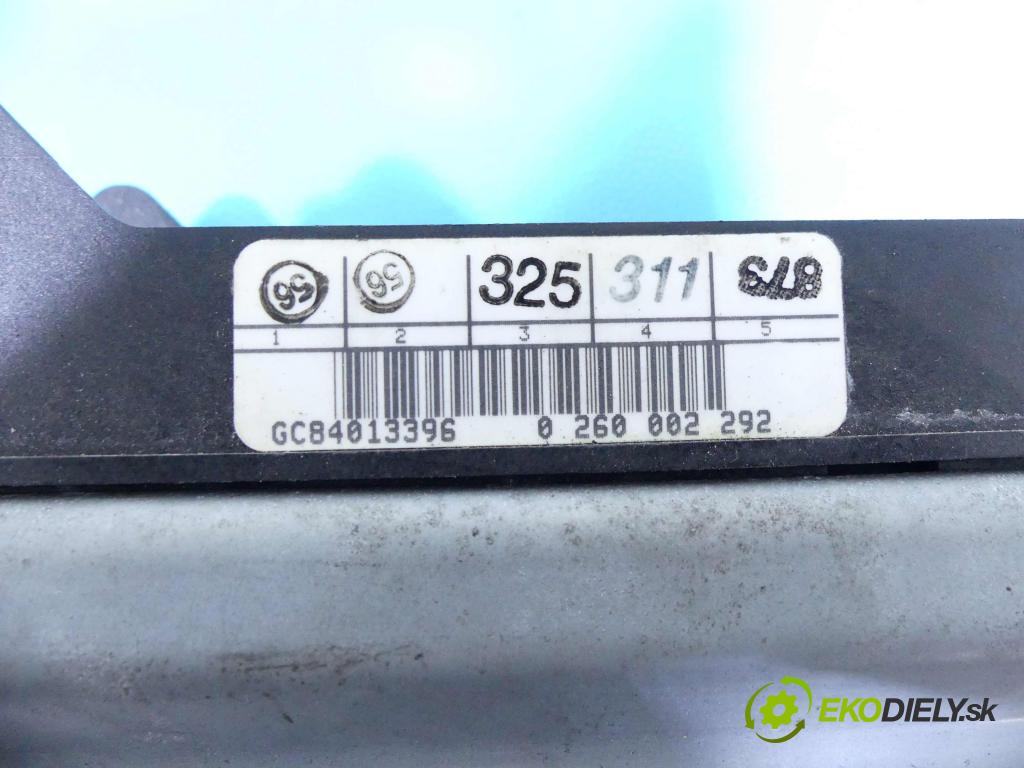 Audi A8 D2 1994-2002 4.2 V8 299KM automatic 220 kW 4172 cm3 4- modul riadiaca jednotka 0260002292 (Ostatné)