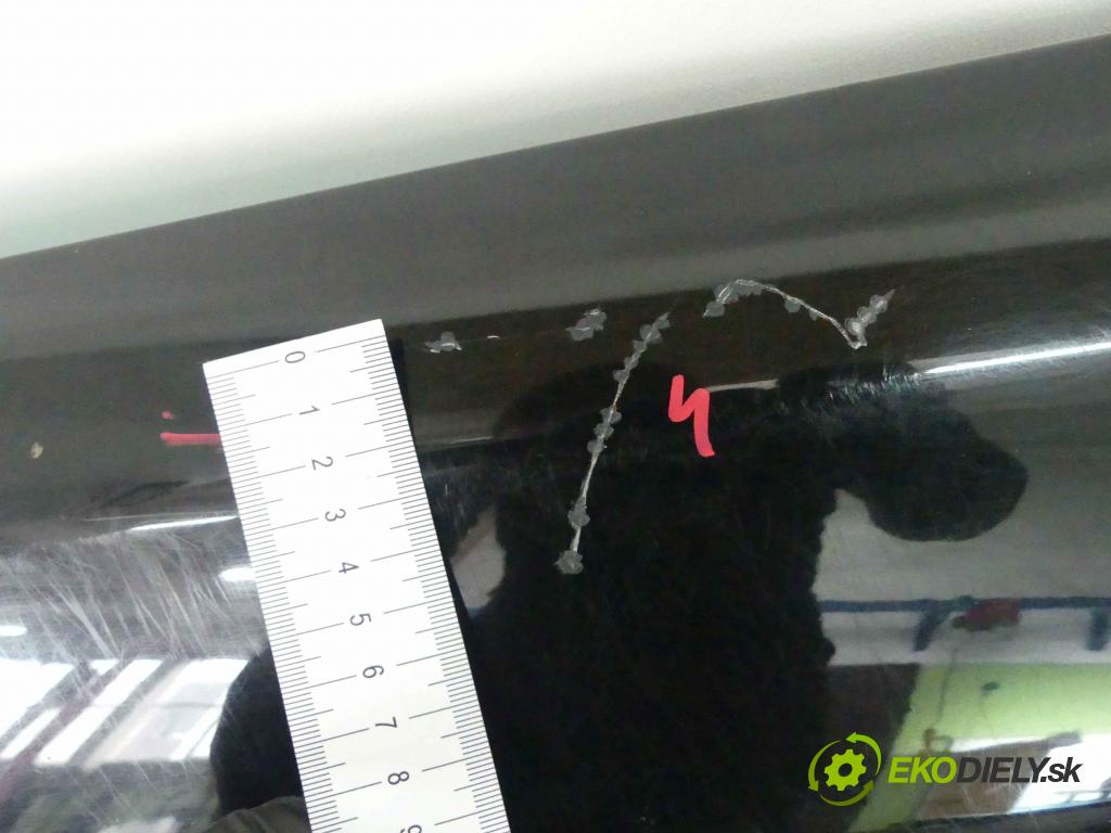 Audi A8 D2 1994-2002 4.2 V8 299KM automatic 220 kW 4172 cm3 4- blatnik přední levý  (Predné ľavé)