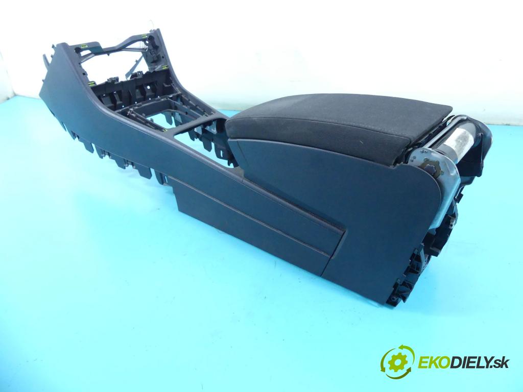 Vw Passat B7 2010-2014 2.0 tdi 140 HP manual 103 kW 1968 cm3 5- operadlo 3C0863319AQ (Lakťové opierky)