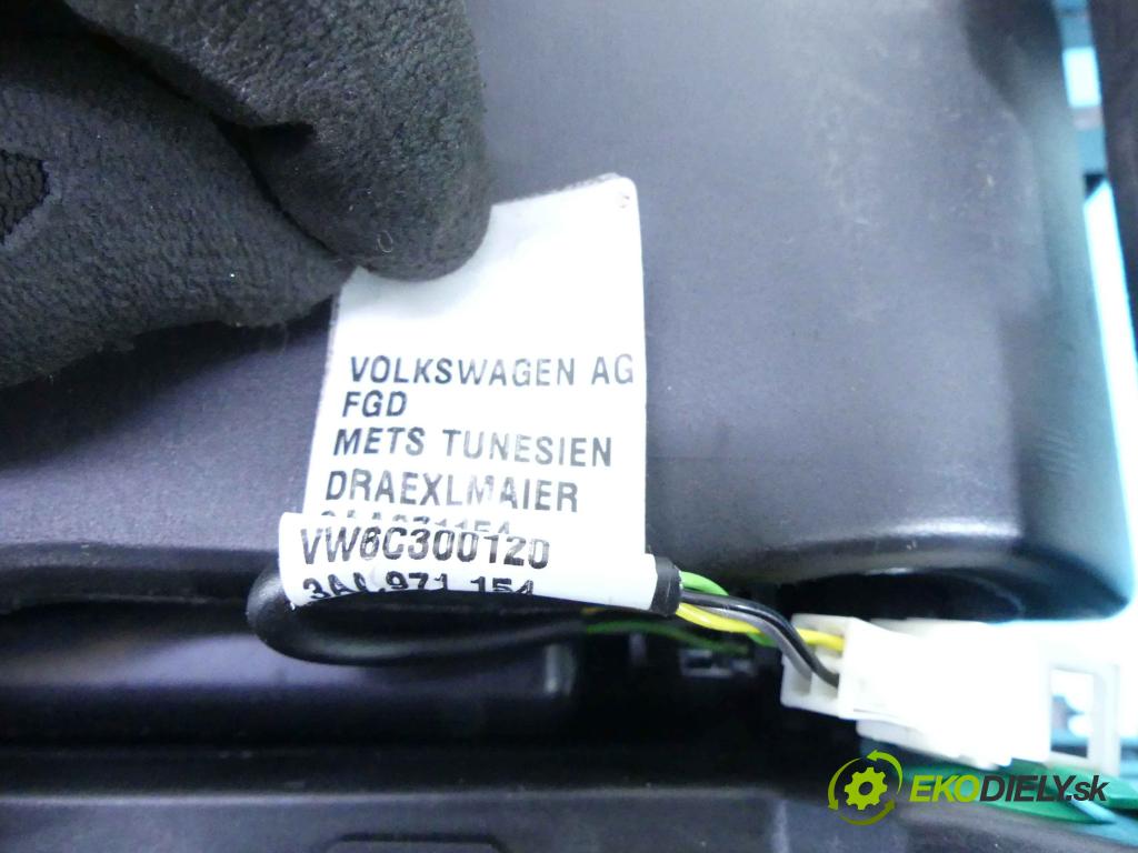 Vw Passat B7 2010-2014 2.0 tdi 140 HP manual 103 kW 1968 cm3 5- operadlo 3C0863319AQ (Lakťové opierky)