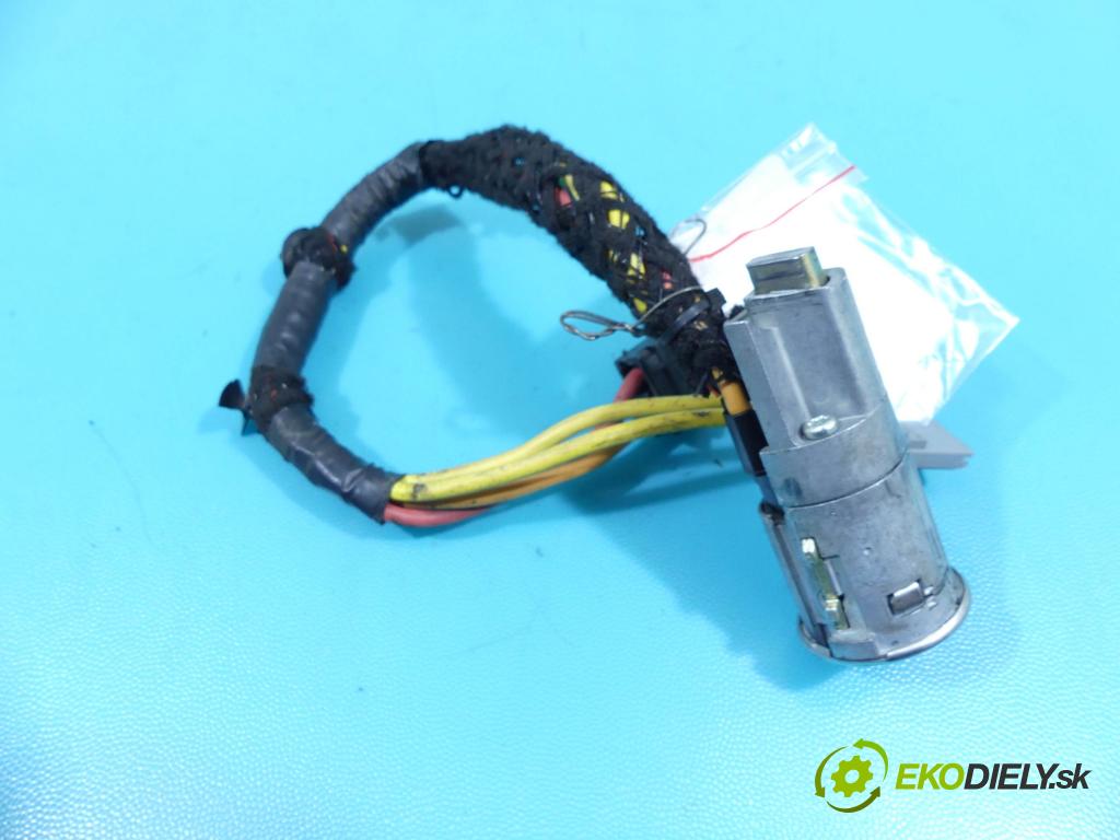 Renault Espace III 1997-2003 2.2 TD 116 HP manual 85 kW 2188 cm3 5- Spínačka  (Spínacie skrinky a kľúče)